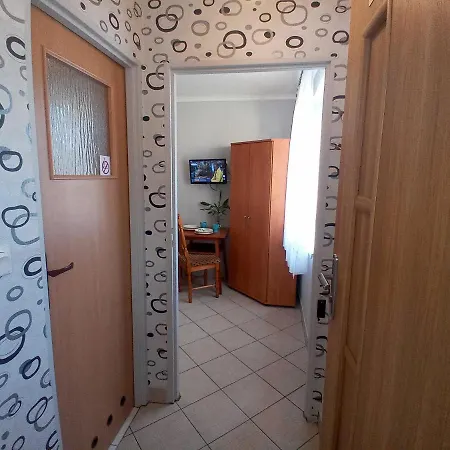Pokoje Goscinne Akacja Resko Dzwirzyno Exterior photo