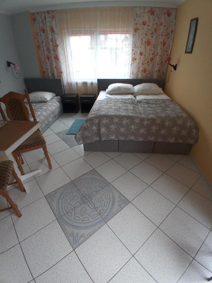 Goscinne Akacja Resko Homestay *